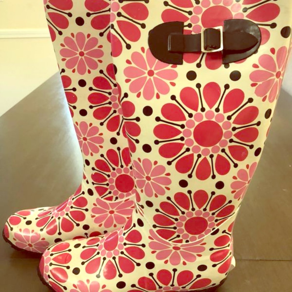 Women’s rain boots